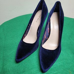 Women's Size 7M Nine West pumps